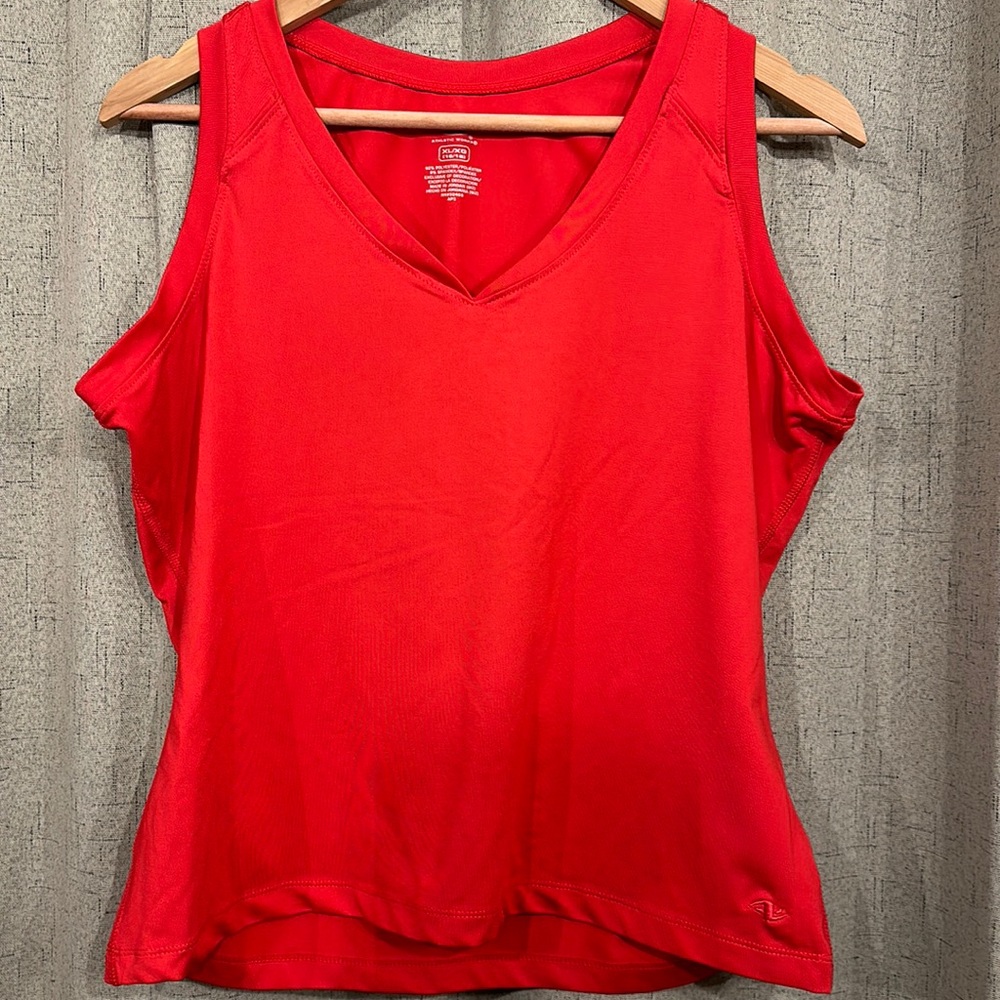 Athletic works womens tank top, size xL, like new